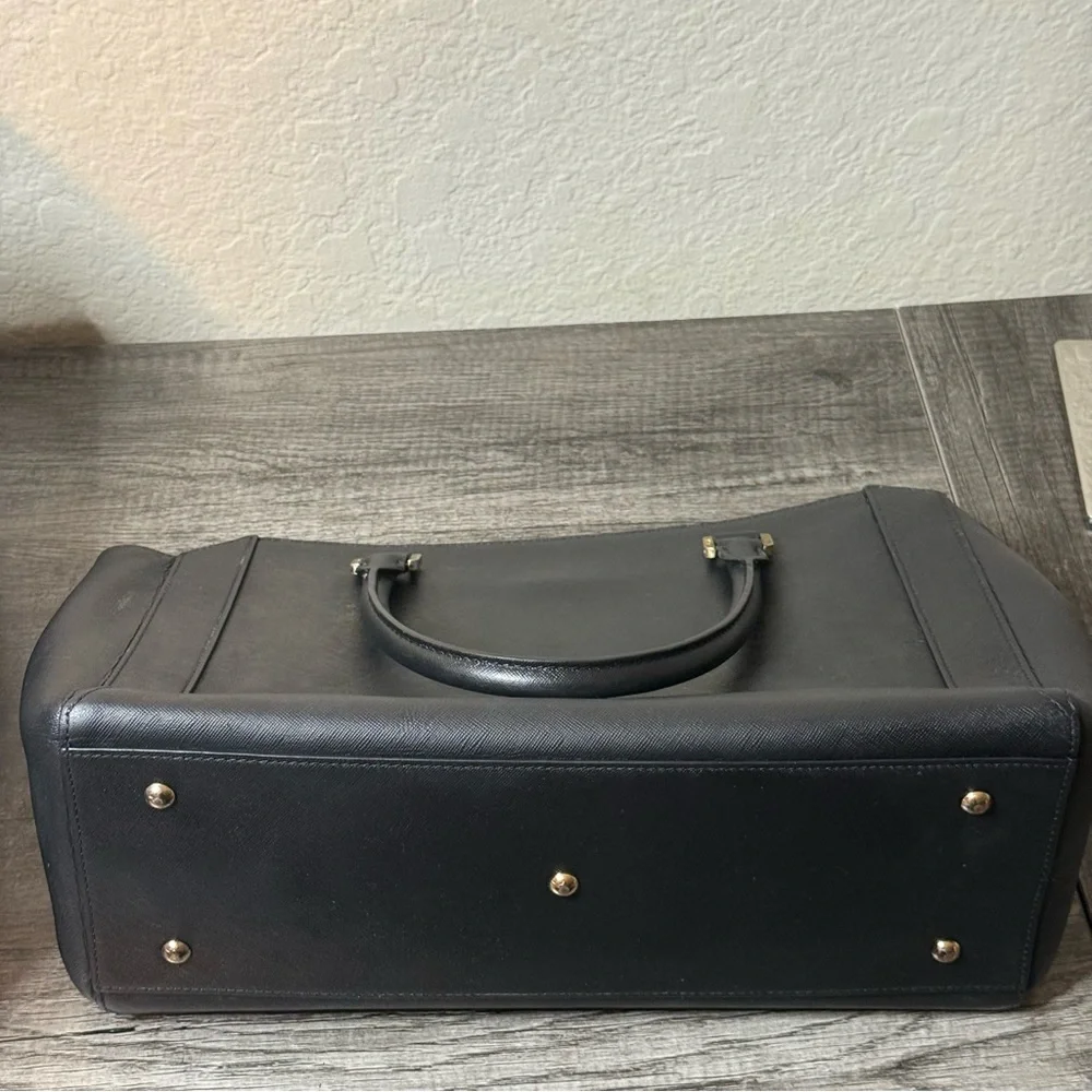 💎MCM DARK NAVY BLUE SAFFIANO LEATHER LAPTOP BAG💎